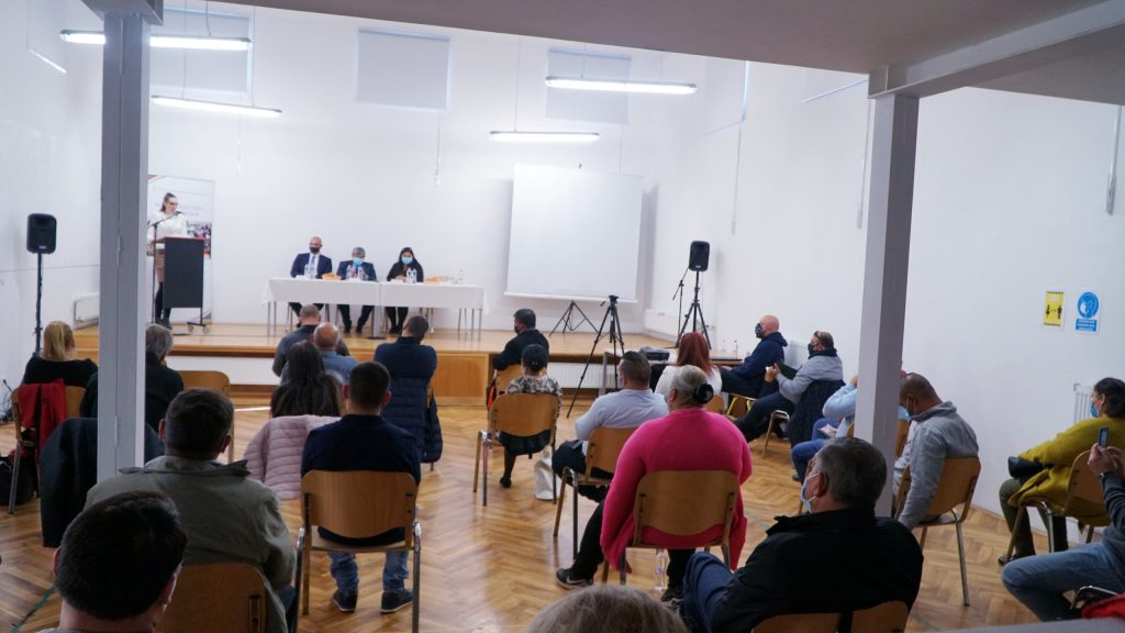 Sztojka Attila, a Társadalmi Esélyteremtési Főigazgatóság /TEF/ főigazgatója pécsi sajtótájékoztatóján 3