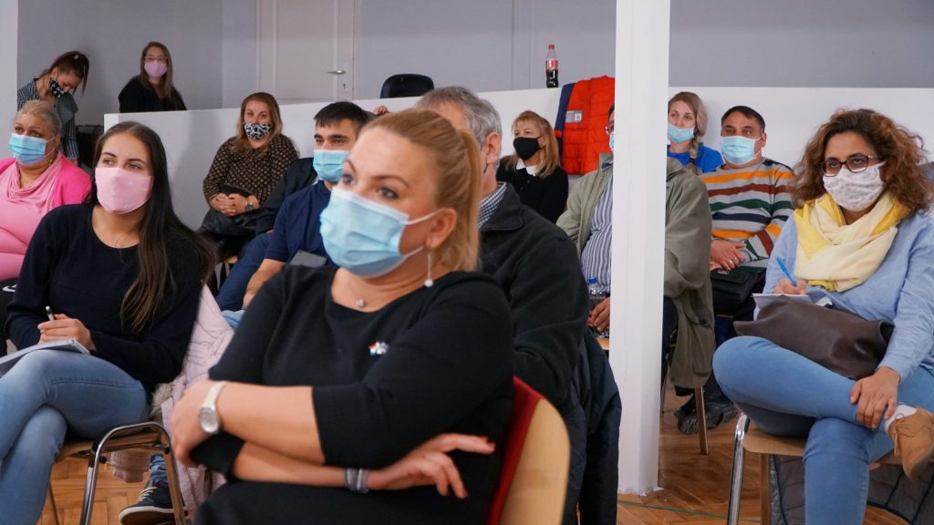 Sztojka Attila, a Társadalmi Esélyteremtési Főigazgatóság /TEF/ főigazgatója pécsi sajtótájékoztatóján 2